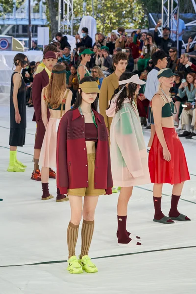 Look 50